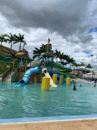 Apartamento Playa Dorada - Disfrute En Familia De La Playa, Piscina Y Toboganes