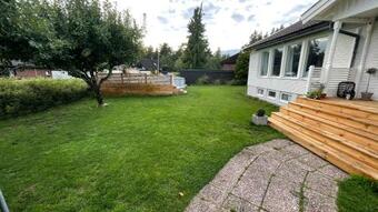 G�strum 4 Personer Rummet �r I Samma Hus Som �vrig Familj Bor I