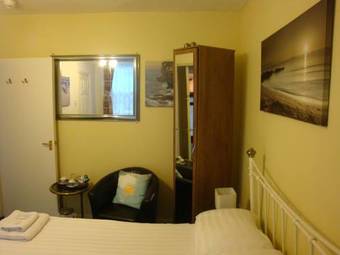 Posada Spencer Court