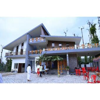 Cascade Valley Homestay With Private Waterfalls