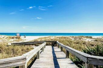 Vibrant Rockledge Home 2 Mi To Cocoa Village