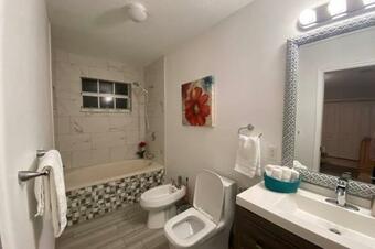 Villa Heated Private Pool - 6bedroom - Large Backyard - Arcade - Family Fun