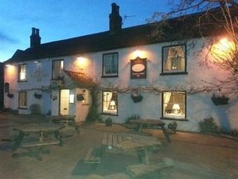 Posada The Castle Arms Inn