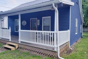 Haven In Harmony. Entire 840sqft Cottage. Sleeps 4