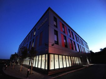 Hotel Ramada Encore London Luton Airport