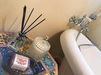 Quince Lodge - Bed & Breakfast