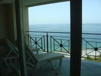Apartamento Beachfront Bay View Grand Residential- With Jacuzzi