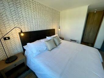 Apartamento Vista Al Volcán Y Al Lago Depto, A Estrenar En Ubicación Inmejorable de Puerto Varas Con Estacionamiento Servicio Hom