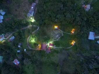 Glamping Monta�a Escondida