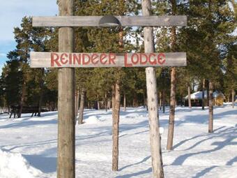 Reindeer Lodge