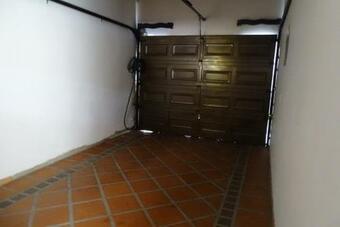 Comoda Casa Urbana Cerca Del Parque Con Garage