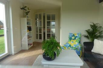 Water & Meadow Cottage In Central Holland 2a 2c