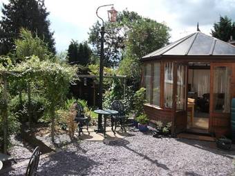 Holly Tree Cottage Bed And Breakfast