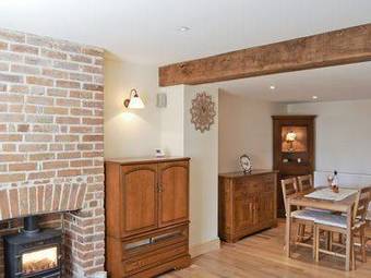 Coastline Cottage