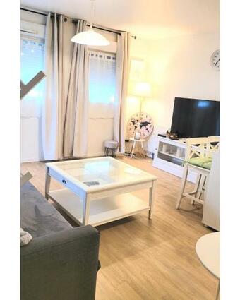 Apartamento 1 Appart 2 Pieces Neuf Proche Gare Parking Netflix Evry Courcouronnes