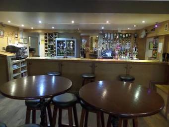 Harry's Hotel & Restaurant