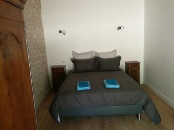 Ch�teau Des Loups - Les Cypr�s