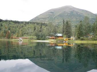 Hotel Summit Lake Lodge