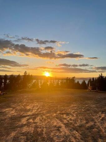 Amazing Sunsets, Stationcreek Cabin, Flathead Lake