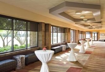 Hotel Four Points By Sheraton Milwaukee North Shore