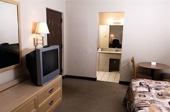 Motel Guest Lodge - Pageland