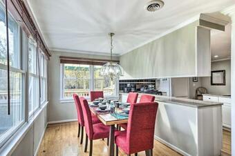 Apartamento Clarence Home On Main St About 18 Mi To Buffalo!