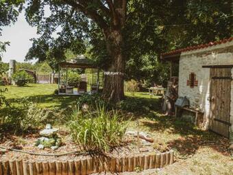 Bed & Breakfast La Lauj�re Chambres D'h�te