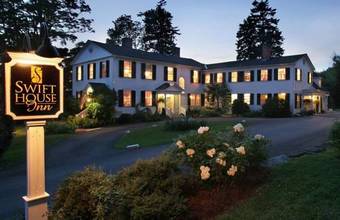 Bed & Breakfast Swift House Inn