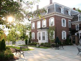 Hotel Middlebury Inn