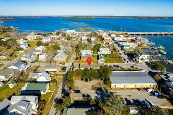 Luxurious Studio Apartment In The Heart Of Swansboro?s Historic Waterfront #5