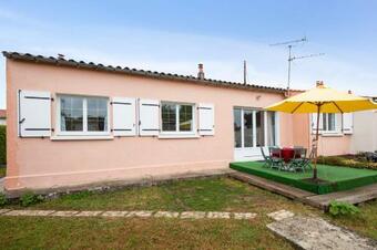 Nice House With Garden And Terrace In La Rochelle - Welkeys