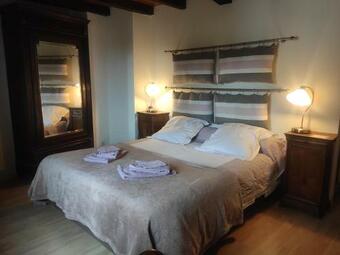 Bed & Breakfast Les Chambres De La Caussade