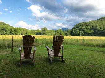 Creekwalk Inn Bed And Breakfast With Cabins