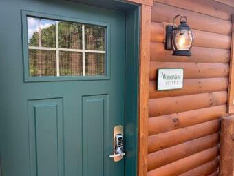 Hotel Waterview Lodge By Amish Country Lodging