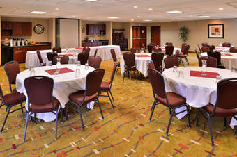 Holiday Inn Express Hotel & Suites Albany