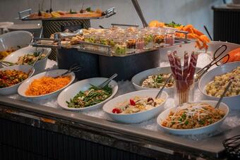 Golden Tulip Lyon Ouest Techlid Hotel & Spa