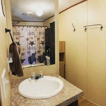 Texas Ranch 26 Acre Country Fishing Cabin