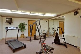 Hotel Americas Best Value Inn Cleveland Airport