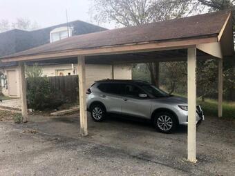 B- Hill Country Townhouse Outside Of San Antonio