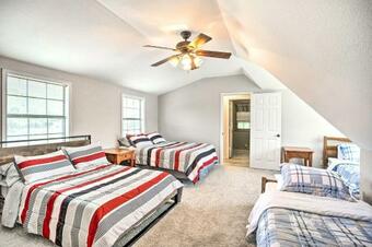 Home With Outdoor Oasis, 16 Miles To Lake Fun