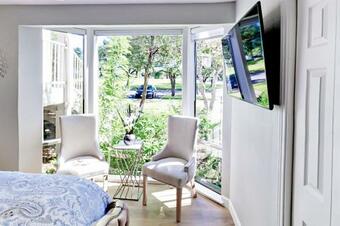 104 World Of Tennis Square #104