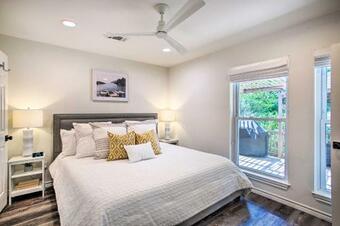 Cedar Creek Lakefront Home, Game Room And Dock!