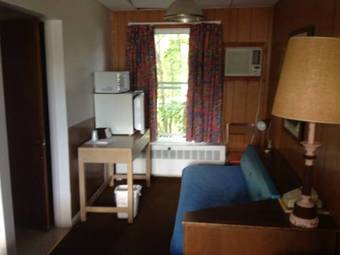 Northern Peaks Motor Inn