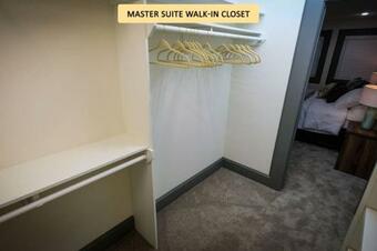 Downtown - 14 Miles - Cedardale