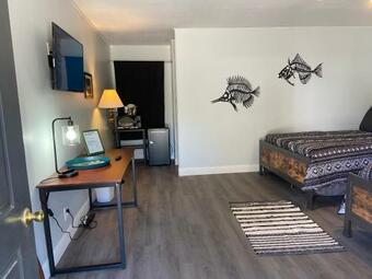 Hotel Reel Inn And Lodge