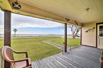 Rustic Getaway With Grill - On San Antonio Bay!