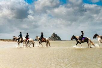 G�te Lucian Mont-saint-michel