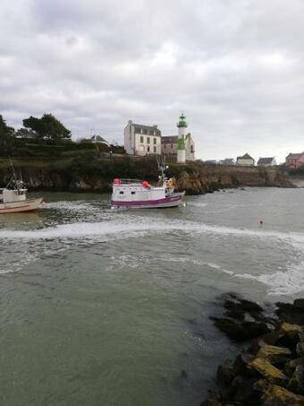 Agr�able Maison Neuve, 5 Personnes, Piscine Hors-sol Priv�e De Juin � Mi-septembre