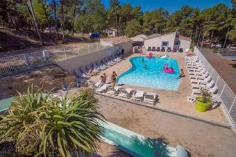 Camping Maeva Escapades La Pin�de En Provence ***