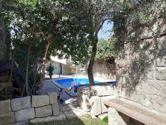 La Maison D'� C�t�